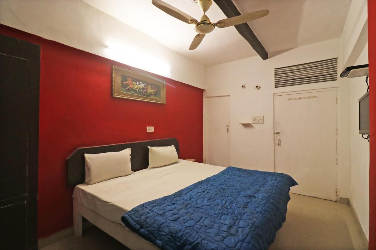 Spot On 48690 Hotel Host Agra  Luaran gambar